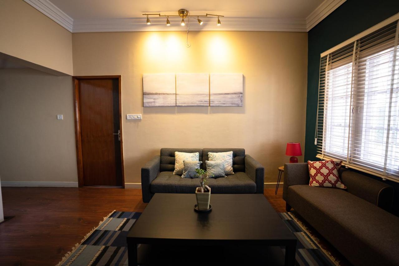 Luho Apartment Bangalore Luaran gambar